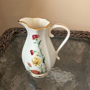 Vintage Royal Heritage Vase.